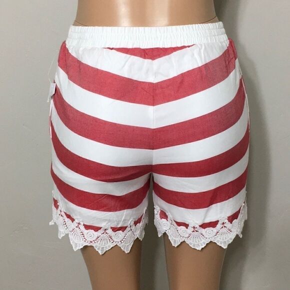 Kensie shorts with lace. NWT - Picture 3 of 7